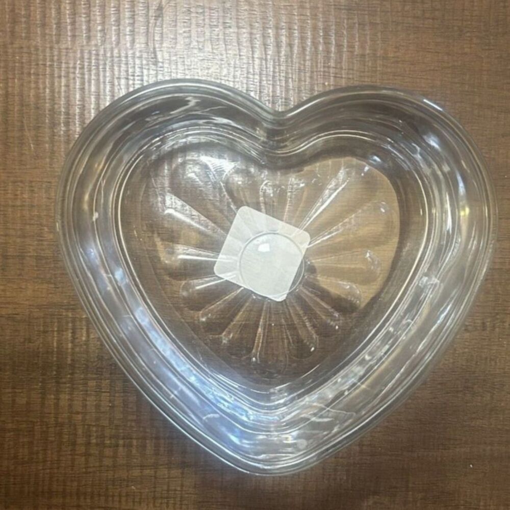 Vintage Libbey Glass Heart Bowl 6” Clear Pressed Candy Dish Sunburst Bottom